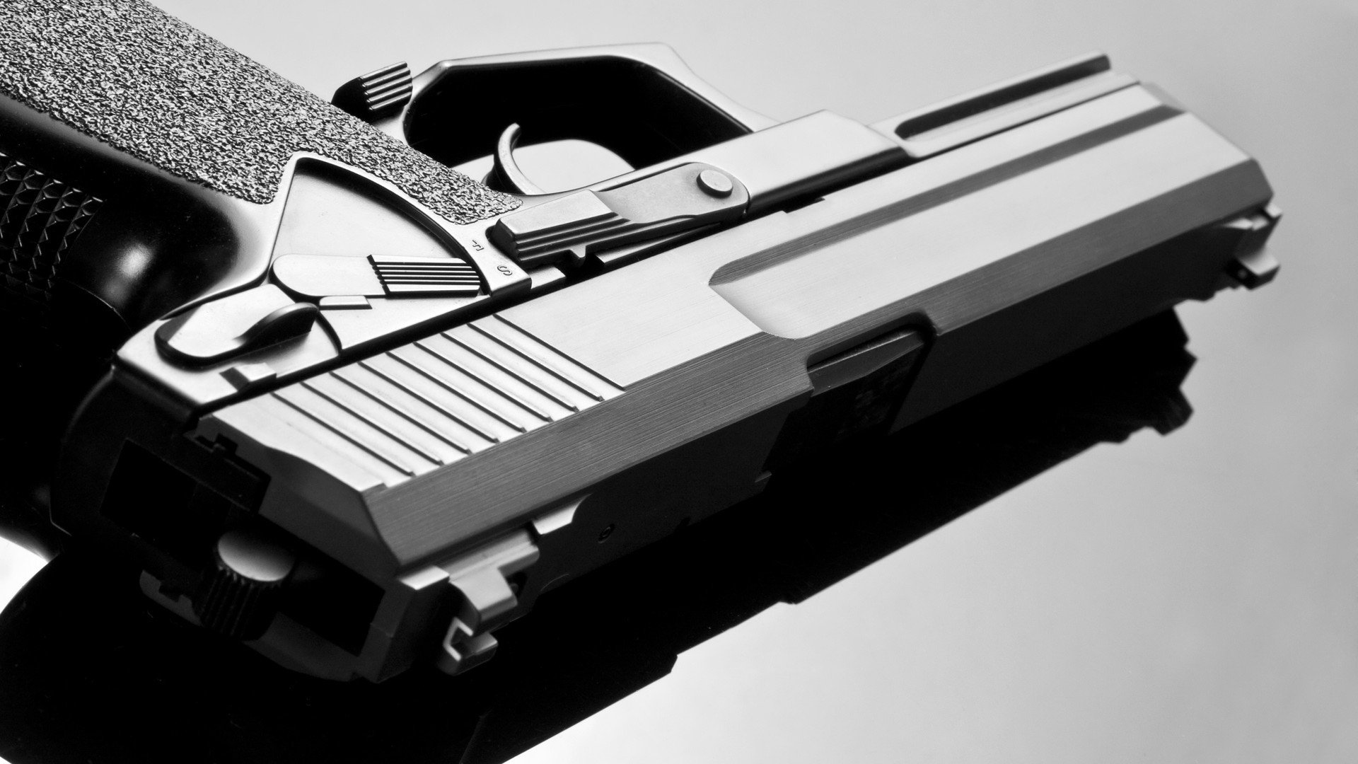 开云体育官方网站-_天空漂浮、地面滑行：创新运动玩法_，天空中漂浮的城市