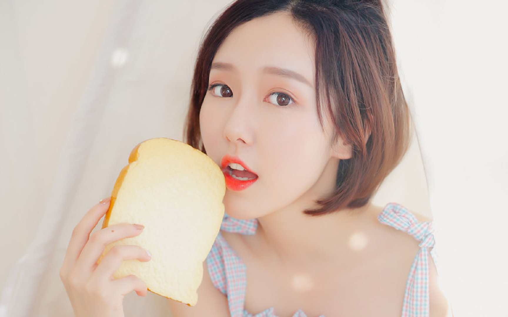 以“篮球+科技”为主题的创新赛事首次亮相上海，科技感篮球场